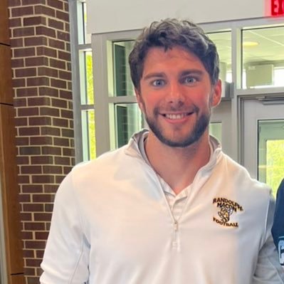 Tight End’s Coach at @RMCFootball 
ODAC Champs ‘16 ‘18 ‘20 '22