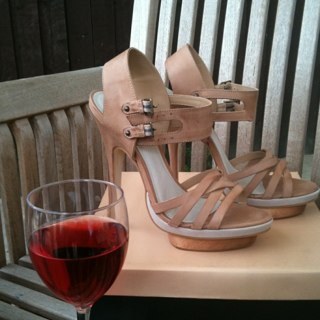 Miss_Robbo's profile picture. 