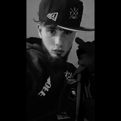 The fucking 𝟰𝟰 hp ,
Demons gang 👹
humildad ante todo
𝖑𝖎𝖋𝖊 𝖔𝖗 𝖉𝖊𝖆𝖙𝖍 𝖋𝖔𝖗 𝖆 𝖉𝖗𝖊𝖆𝖒 🩸 #el44Hp
