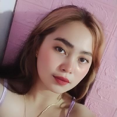 Itsdessieramos's profile picture. She sees beauty in everything but herself