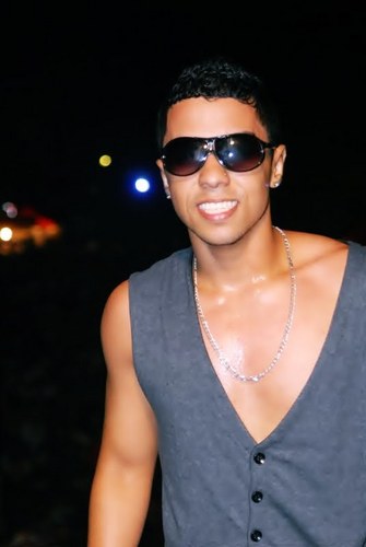 Dona : @_MayllaSagaz   amo voce @AndinhoBrandaao