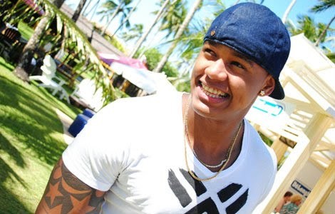 Esse twitter é especialmente dedicado para aqueles que amam e fazem tudo pelo nosso diwo lindo Léo Santana ! Nós te amamos Léo! s2