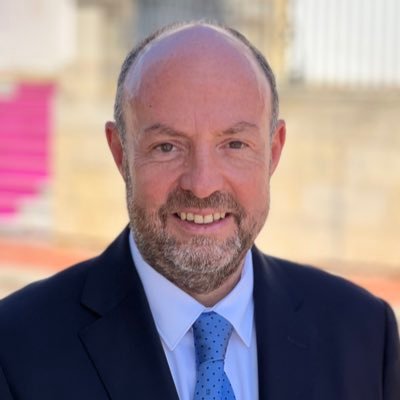 Estando siempre dispuestos a ser felices, es inevitable no serlo alguna vez