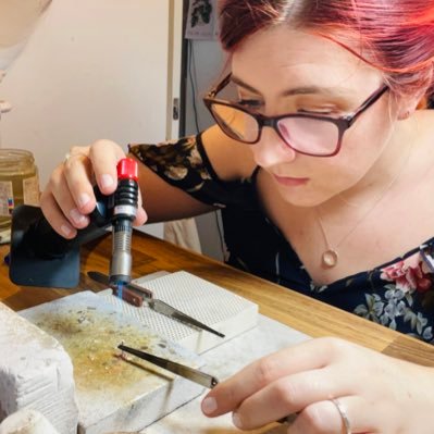 Self-employed jeweller & artist ❤️ Making silver & gold jewellery ✨ #ExcludedUK