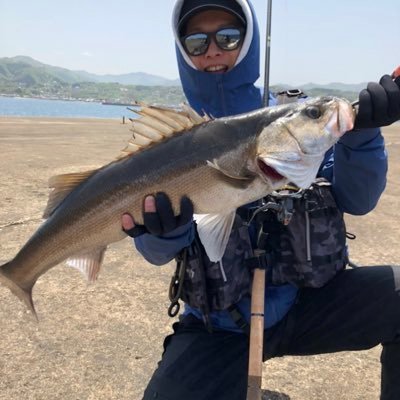 YoooooUと申します!父の影響で小さい頃から釣りが好きです🎣色んな釣り好きの方と繋がれたらなと思ってるので釣り垢はどんどんフォローさせて頂きます😉無言フォロー失礼しますが、どうぞよろしくです🙇♂️皆さんの釣果がモチベーション🔥🔥