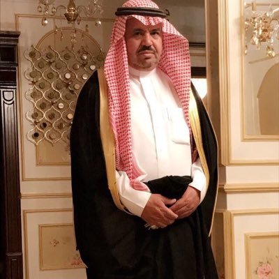 على أرصفة الأمل أنتظر موعدا مع السعادة طال الموعد ولا زلت أنتظر