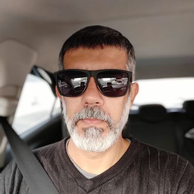 Apaixonado por Tecnologia, empreendedorismo, startup e mundo digital, sem perder a essência humana!
