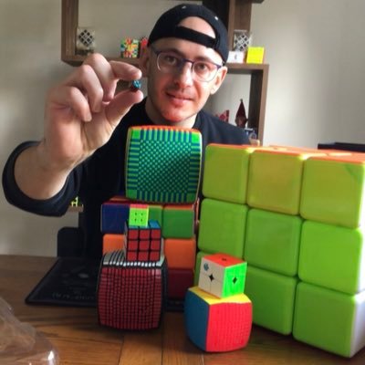 MrCubeCollector's profile picture. https://t.co/cxDiPhEul7 https://t.co/Q4HL73er2P