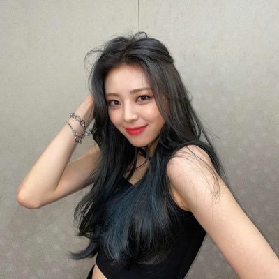 LightOnADiet's profile picture. dm to be moots 😽| 16