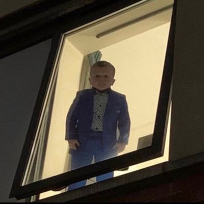 assssssher's profile picture. bruh why you even here for