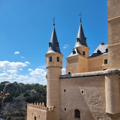 Lopez_Adan72's profile picture. Conducir, viajar, dar valor, consentir, ademas vivir.