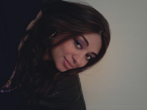 TheFariFix's profile picture. Side with the oppressed. 
Wealth has a new currency, called happiness