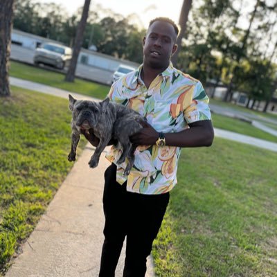 jack of all trades, former collegiate athlete, dog breeder, cook 👨🏿‍🍳