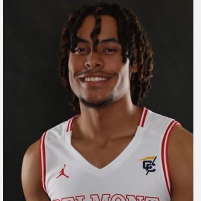 BlakeHadley5's profile picture. 6’8 forward|| c/o 2021