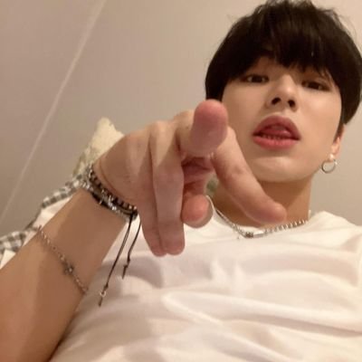 perfectly imperfect
@kyungjunniee:- TNX and JLoud stan tweet♡