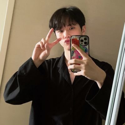 for wei • kim donghan loml ꒰⑅ᵕ༚ᵕ꒱˖♡ • @xiaobbhl @mochyusuk