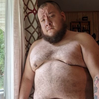 I'm a 32 hairy poly tattoo piercing Bear/Dad/Sir/Pup ,married 12/13/19 and  This account is for +18 😈