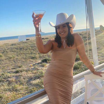 rosievdibble's profile picture. 