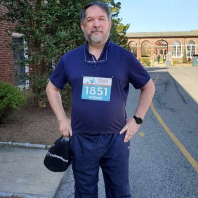 Skydiver. Stroke survivor. 5K finisher. Q and MAGA folk, move along now. Pronouns are “was” & “were.” #HateHasNoHomeHere
find me: Victor.abrahamsen@gmail.com