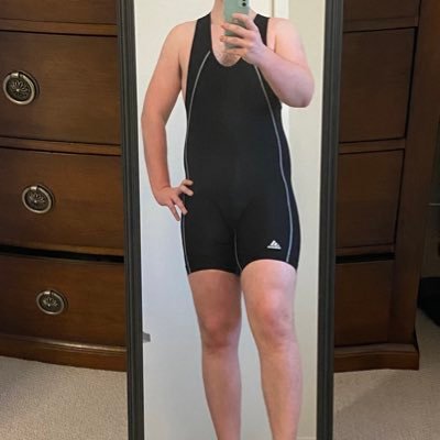 pinnedandbound's profile picture. Kinky sub. 18+