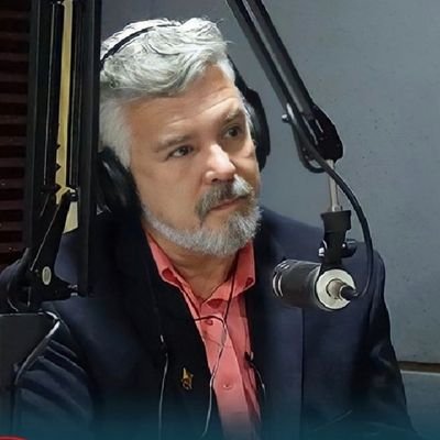 Educador, orientador, terapeuta, escritor. Instagram oscarmisleterrero Facebook Óscar Misle Terrero.