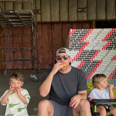 thy_robe's profile picture. 