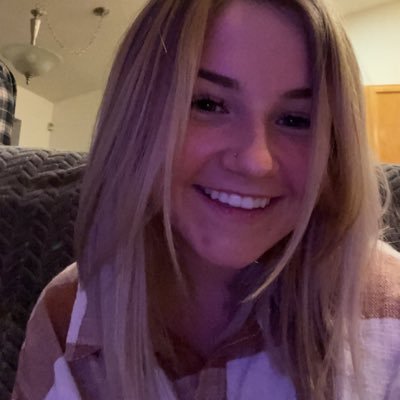 MikaelaRae3's profile picture. 