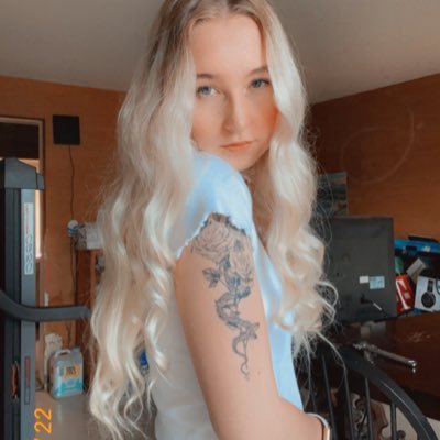 briannaaalee99's profile picture. 22✨cybersecurity professional🕵️‍♀️friends, books, music, video games, and good vibes 💯