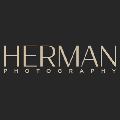 Photographer specialized in weddings & architecture