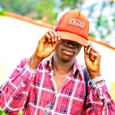 AlkoZone's profile picture. cherche l'argent et de meuf