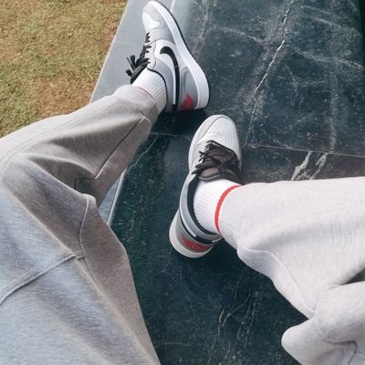 Andrew81460736's profile picture. 贪财好色 随缘互 上来见见世面（不是）