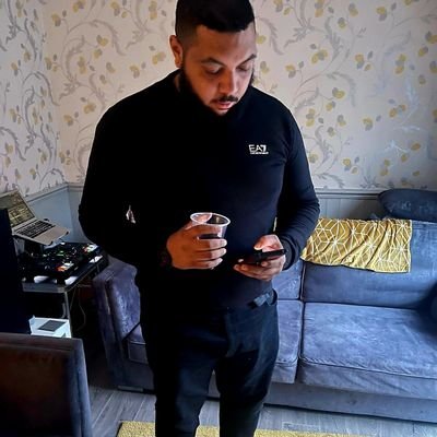 dennis_kieran's profile picture. Fabian💙Tyler💙Ruby💗Serena💗Cairo💙Caesen💙Cavante💙