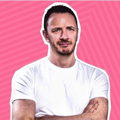 NO LONGER CHECKING TWITTER Comedian\Writer 🇮🇪🇪🇺🏳️🌈 Get me on Instagram. Rep: @lisarichardsltd