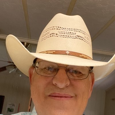 63 years young, single, retired from Army and USG. I teach improv comedy, and I’m a rodeo scout for cowboys and barrel racers. I love the coast and Nashville