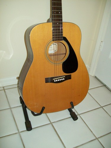 3guitarz's profile picture. I started this site to talk about my favorite musical instrument, the guitar...and yes I do have 3