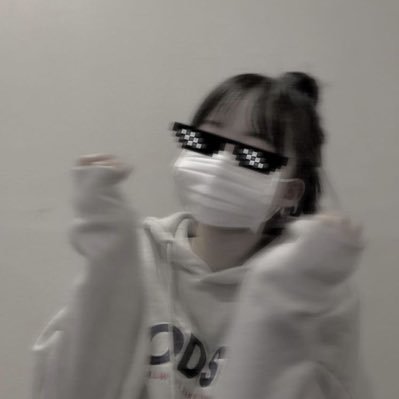 commt11's profile picture. 🖤💗 /取引垢/条件が良い方、返信が早い方優先させていただきます/返信が2日経っても来ない場合は取引を中断させていただきます