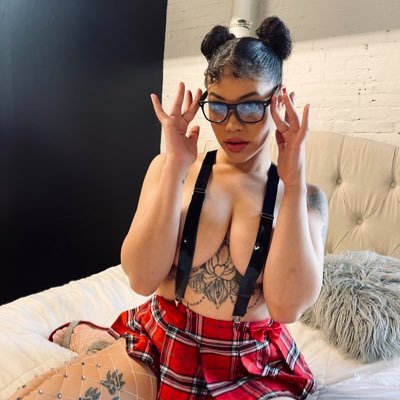 Eat_my_pink Mixedgoddess OnlyFans Leaked -