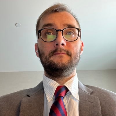 nate_ess_'s profile picture. housing lawyer, LFC, good fun, can still feel the butterflies