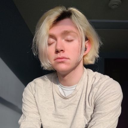 red_tydye14's profile picture. English Major at Ithaca College | Class of 2025 | (Mostly) Poetry and (Occasionally) Short Stories