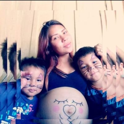 Mãe de três príncipes 💙💙💙
Filha do rei👑
Casada com o amor da minha vida 👫