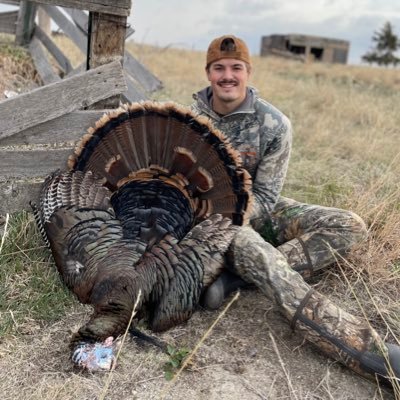 B_wins11's profile picture. FHSU ALUM ~ 🤍S