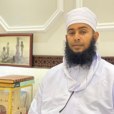 ( متجرد عن الهوى، باحث عن الحقيقة، حامل للقرآن، مدافع عن السنة، داع بالحكمة، إلى الله راجع) #القرآن_حياة #فلسطين_قضيتي