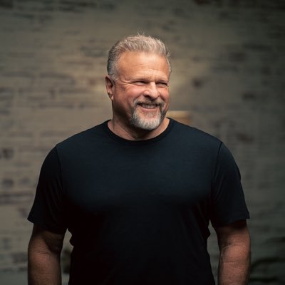 🎙Exploring the Marketplace with @shawnbolz 📚New book!! SHORTCUTS 🎤 Speaker 📈 Consultant Click the link below for more info!