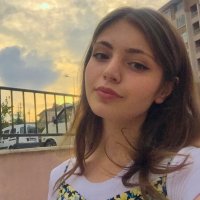 Zeynep ☀ (@iambubles) 's Twitter Profile