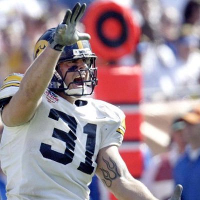 EzraMcWilliam's profile picture. Go Hawkeyes!