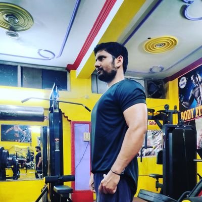 rohittiwaricsd's profile picture. ब्राह्मण जो भी करते है उच्च  कोटि का करते है .....