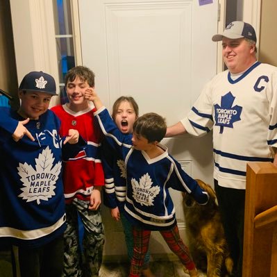 jennifermacki22's profile picture. Professional foodie, blogger and mom of 4 awesome kids. Have a huge love for wine and comedy.