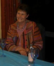 I am a retired primary teacher who specialised in numeracy. I enjoy: the company of people; bridge; singing; netball; family; food; life in general.