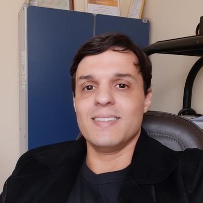 🎓 Gestão Negócios Imobiliários.
🎓 Administração de Empresas.
💼 Corretor e Avaliador de Imóvel.
💼 Consultor Crédito Consignado e Imobiliário da Caixa.