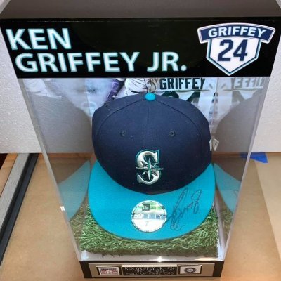 707GalleryNJ's profile picture. Failure is NOT an option!

We specialize & capture the moment in framing art, sports memorabilia, personal items & more.